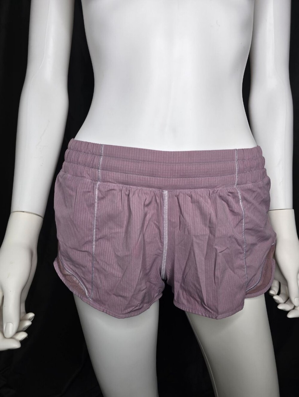 Lululemon Women's Lightweight Mauve Active Shorts